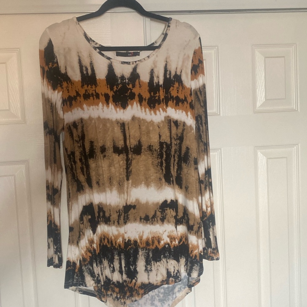 Long sleeve tye dye top